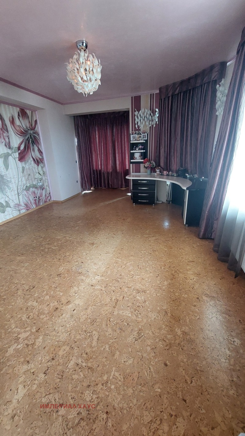 À vendre  3+ chambres Haskovo , Kamenni , 305 m² | 76040617 - image [9]