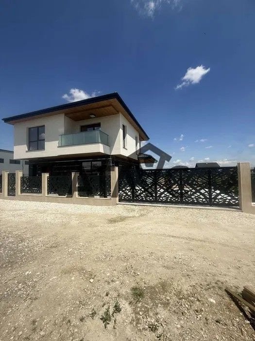 Продава КЪЩА, гр. Пловдив, Коматево, снимка 2 - Къщи - 54565379