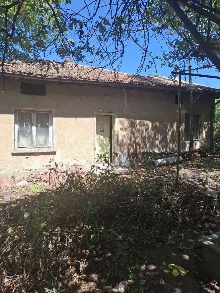 Продава КЪЩА, с. Владимир, област Перник
