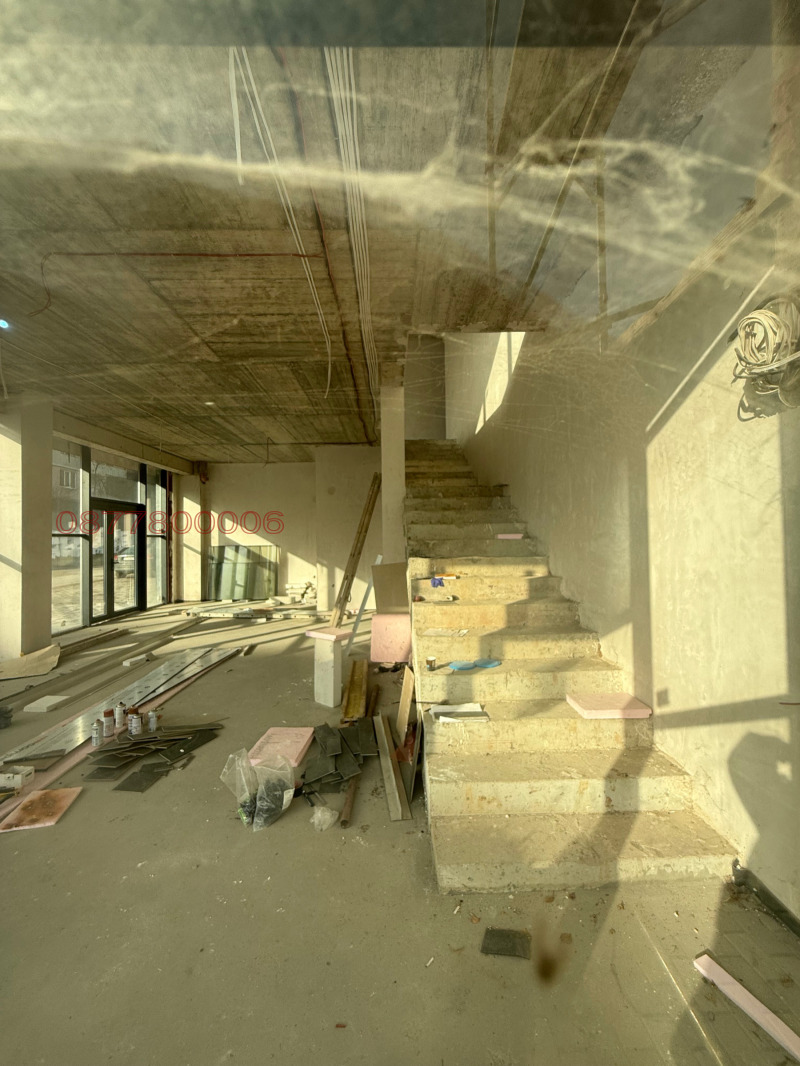 Продава МАГАЗИН, гр. Горна Оряховица, област Велико Търново, снимка 8 - Магазини - 53255028