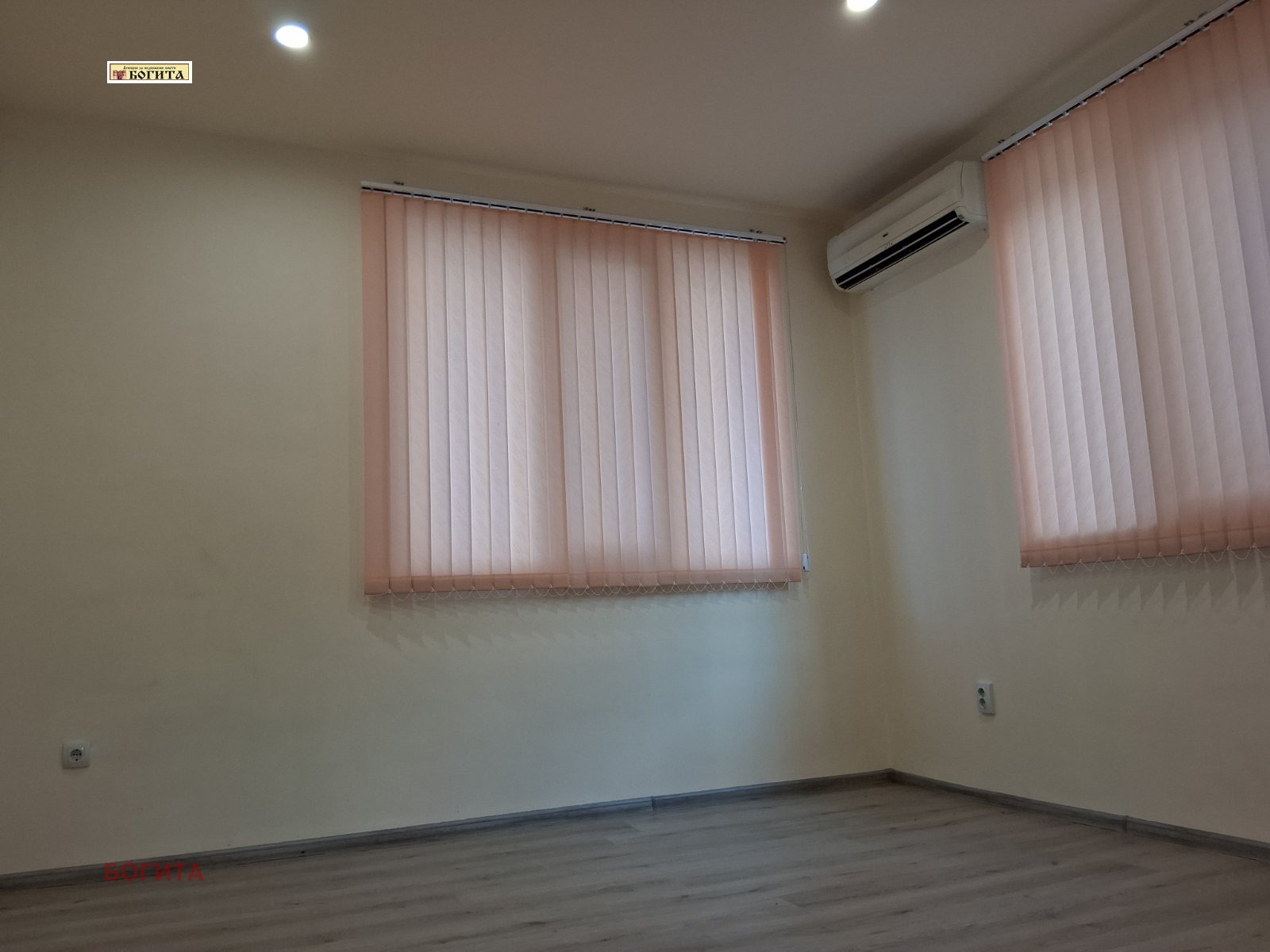 Продава 2-СТАЕН, гр. Стара Загора, Център, снимка 2 - Апартаменти - 55896708