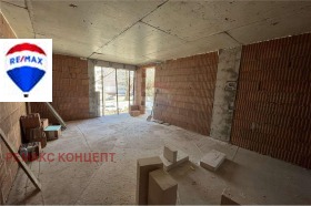 Продажба на имоти в Добруджански, град Шумен — страница 10 - изображение 19 