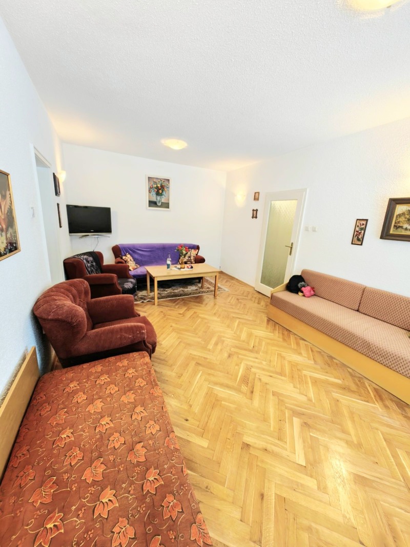 Продава 2-СТАЕН, гр. София, Център