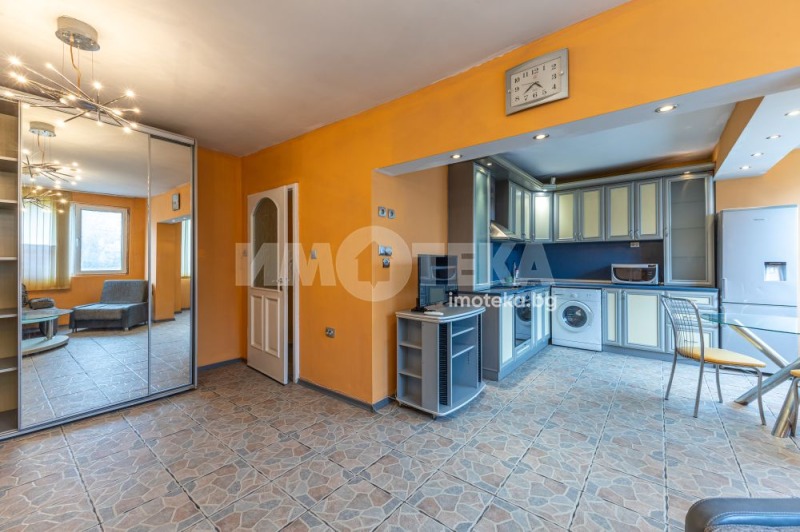 Продава 2-СТАЕН, гр. Варна, Център, снимка 2 - Апартаменти - 53463046