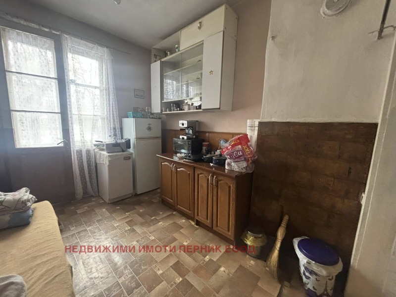 Продава  3-стаен град Перник , Изток , 116 кв.м | 22346317 - изображение [15]