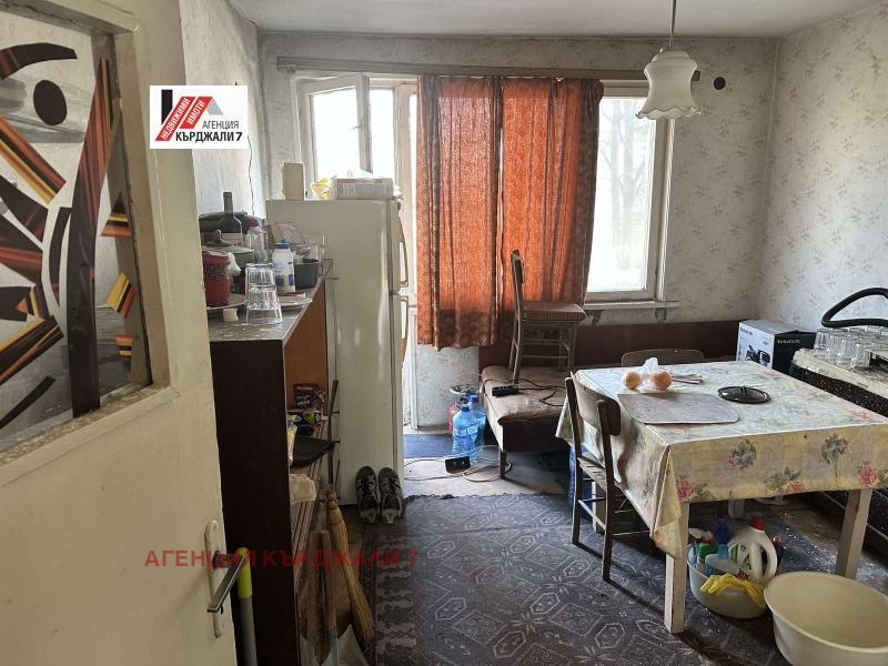 На продаж  2 спальні Кърджали , Център , 76 кв.м | 12416069 - зображення [9]