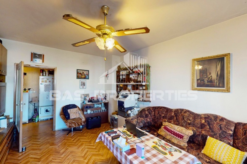 Продава 3-СТАЕН, гр. София, Разсадника