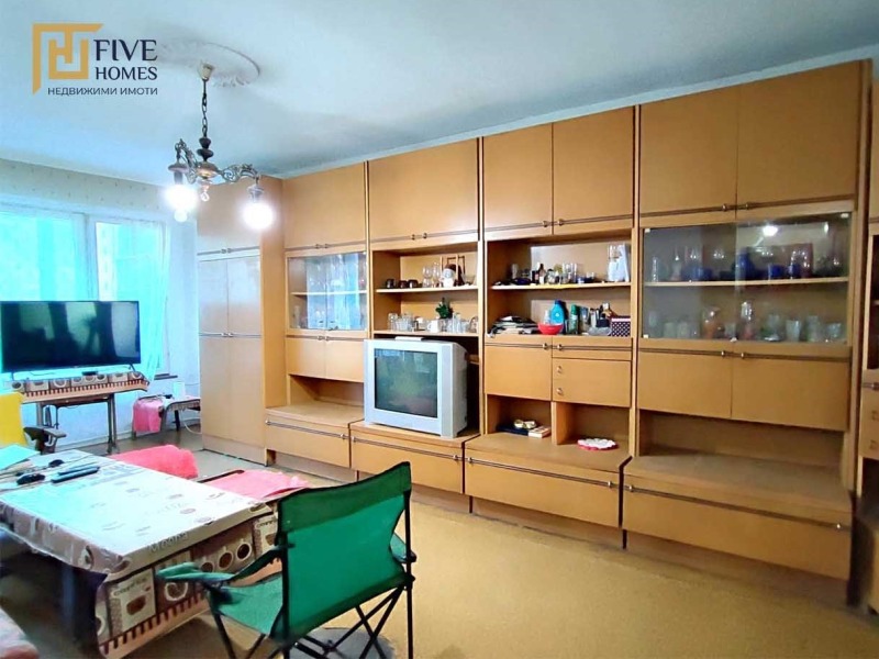 Продава МНОГОСТАЕН, гр. Бургас, Славейков, снимка 2 - Aпартаменти - 48206902