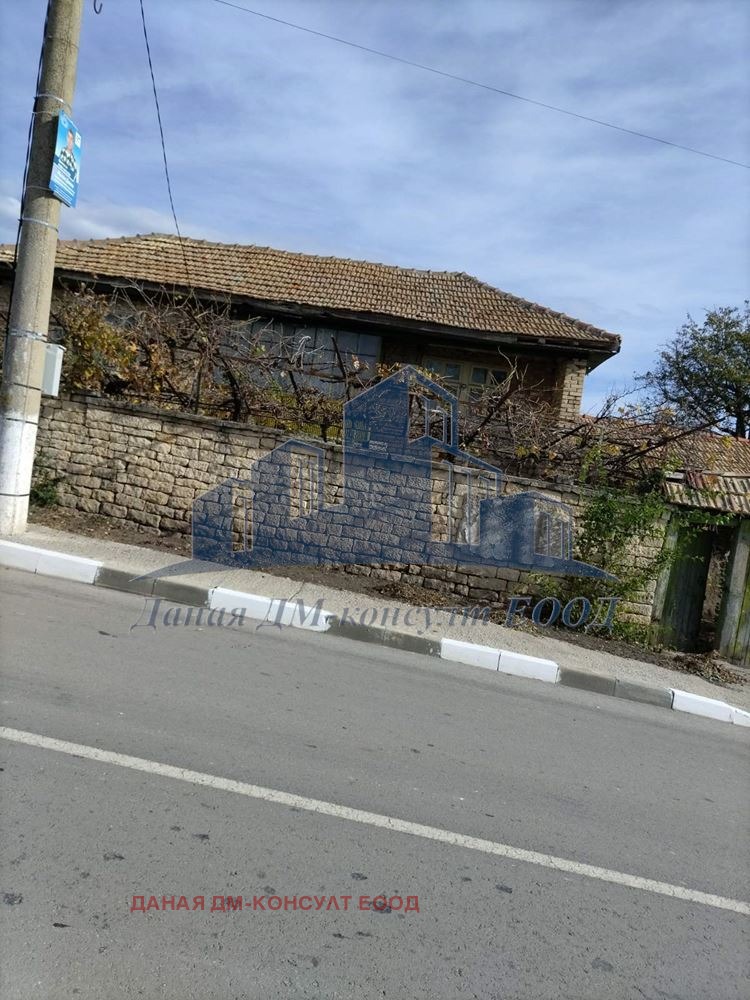Продава  Къща област Шумен , с. Каменяк , 80 кв.м | 60636545