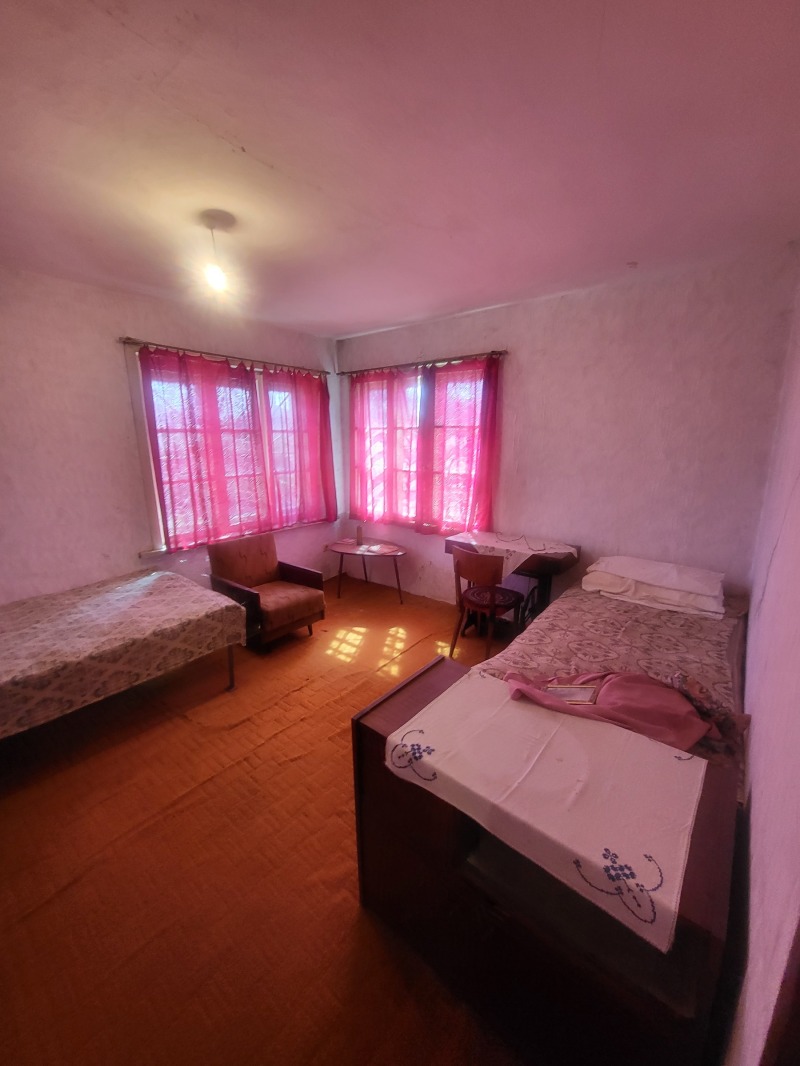 Продава  Къща област Плевен , с. Староселци , 80 кв.м | 28753698 - изображение [2]