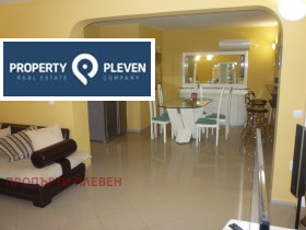 2 sypialnie Idealen centar, Plewen