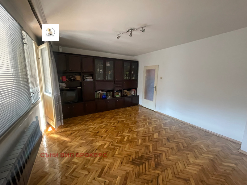 Продава  2-стаен град Плевен , Широк център , 71 кв.м | 38417942 - изображение [7]