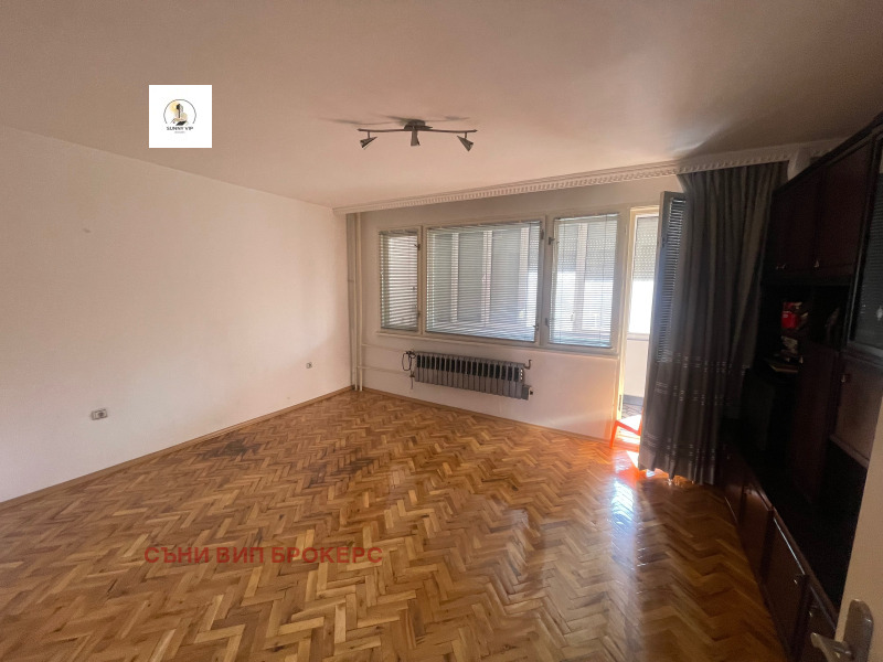 Продава  2-стаен град Плевен , Широк център , 71 кв.м | 38417942 - изображение [8]