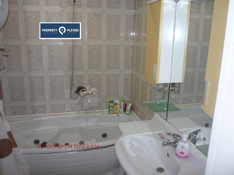 Продава 3-СТАЕН, гр. Плевен, Идеален център, снимка 11 - Апартаменти - 52363039