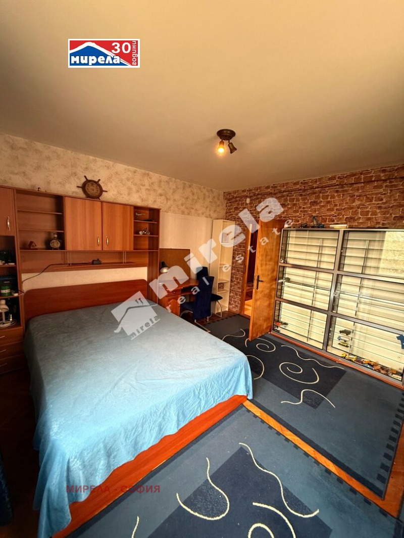 Продава МНОГОСТАЕН, гр. София, Банишора, снимка 2 - Апартаменти - 52689270