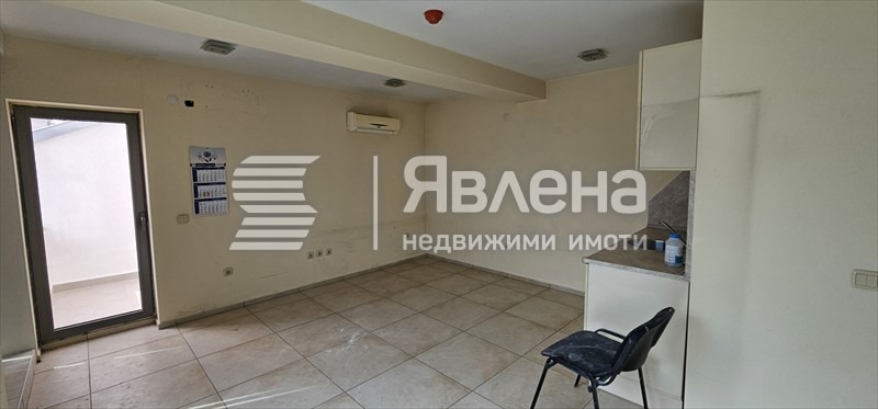 Продава ОФИС, гр. Казанлък, област Стара Загора, снимка 9 - Офиси - 55994384