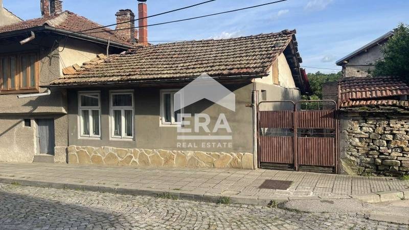Продава КЪЩА, гр. Дряново, област Габрово