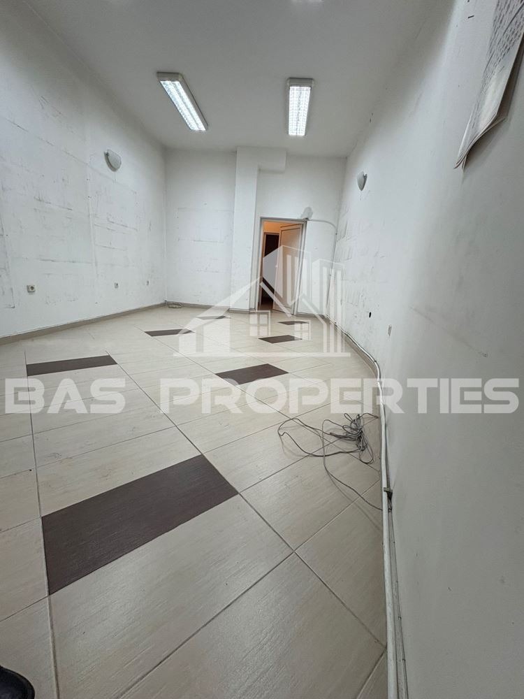 Продава МАГАЗИН, гр. София, Слатина, снимка 3 - Магазини - 54910534