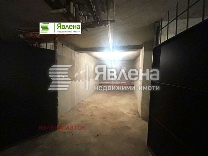 Продава ГАРАЖ, ПАРКОМЯСТО, гр. София, Разсадника