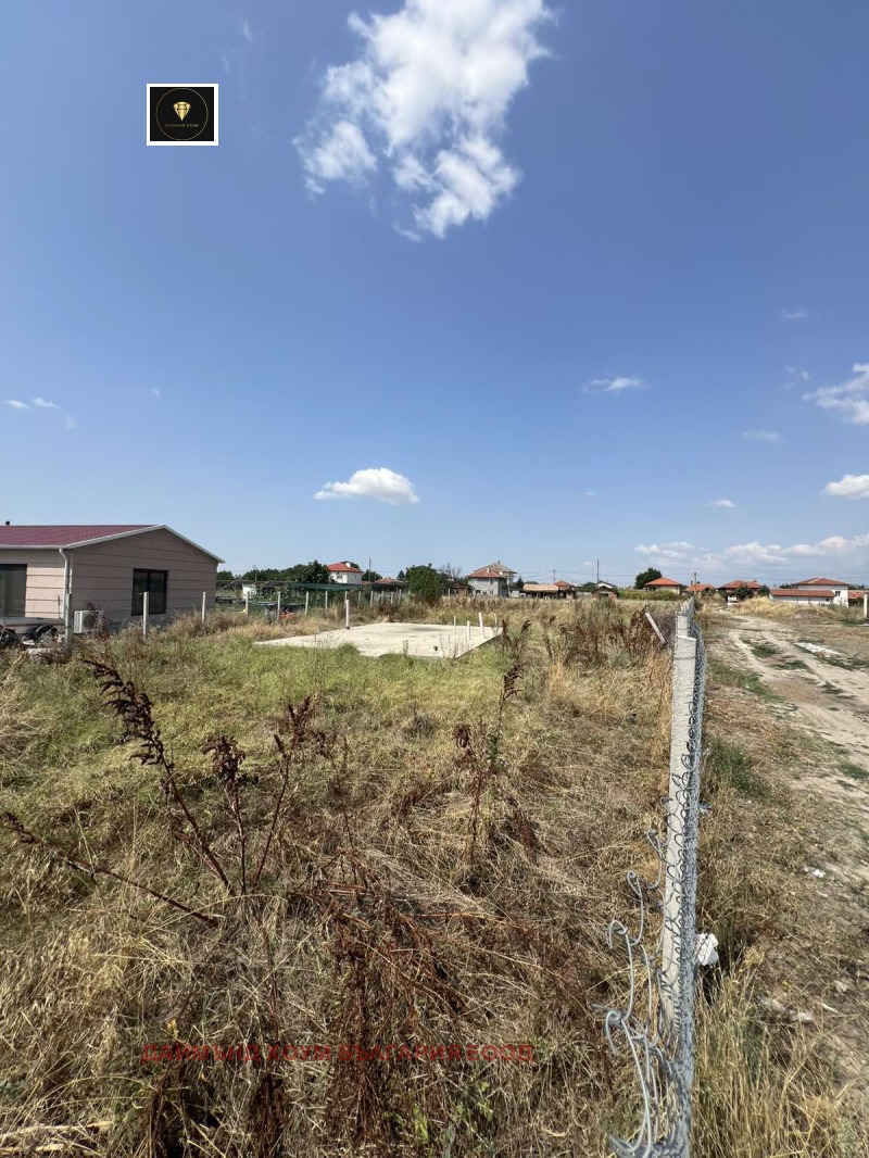 Продава  Парцел област Пловдив , с. Граф Игнатиево , 836 кв.м | 23188052 - изображение [2]