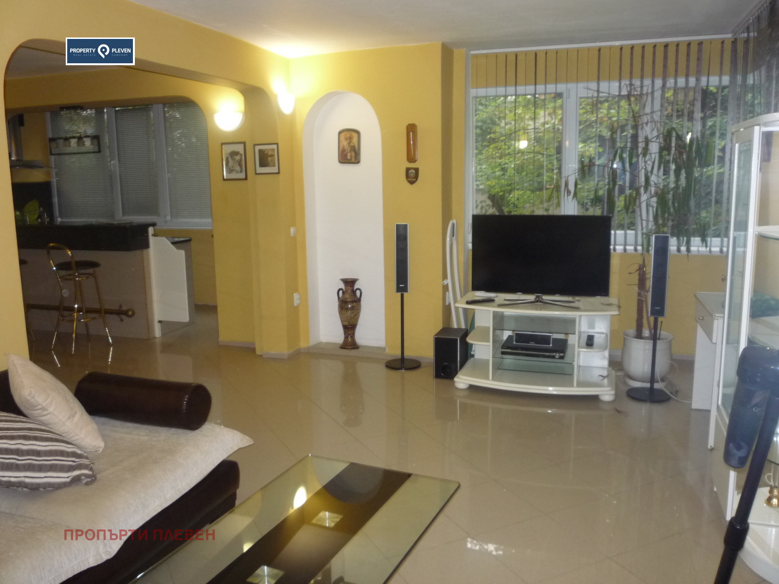 Продава 3-СТАЕН, гр. Плевен, Идеален център, снимка 2 - Апартаменти - 52363039