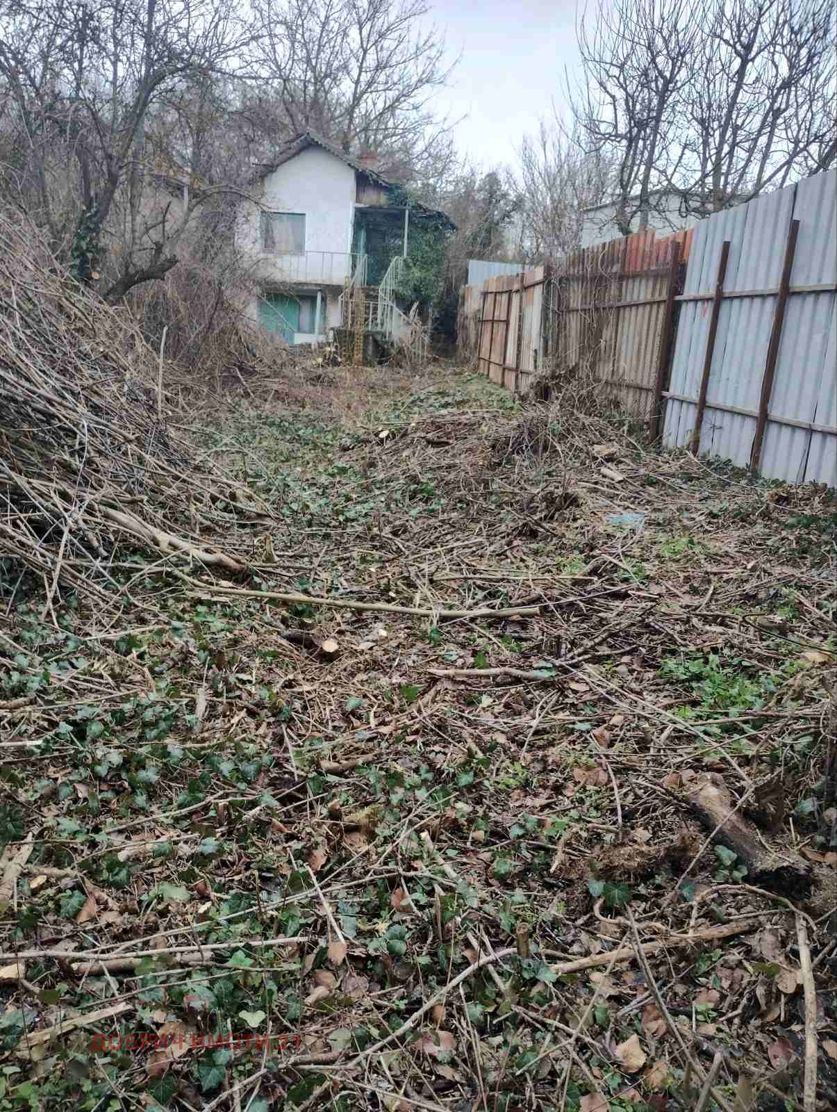 Продава ВИЛА, гр. Добрич, м-т Газибаба