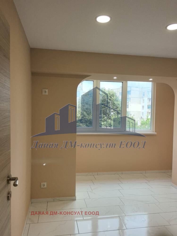 Продава 3-СТАЕН, гр. Шумен, Добруджански, снимка 3 - Апартаменти - 55945597