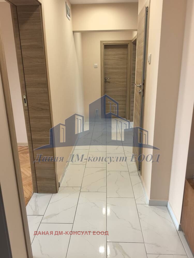 Продава 3-СТАЕН, гр. Шумен, Добруджански, снимка 12 - Апартаменти - 55945597