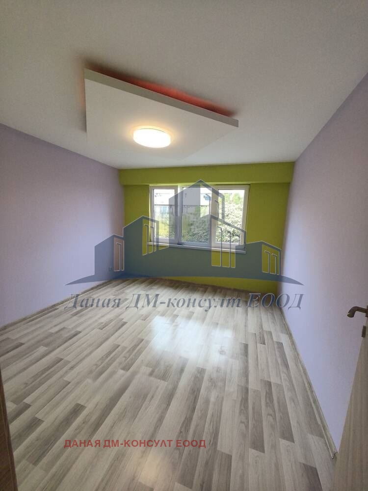 Продава 3-СТАЕН, гр. Шумен, Добруджански, снимка 4 - Апартаменти - 55945597