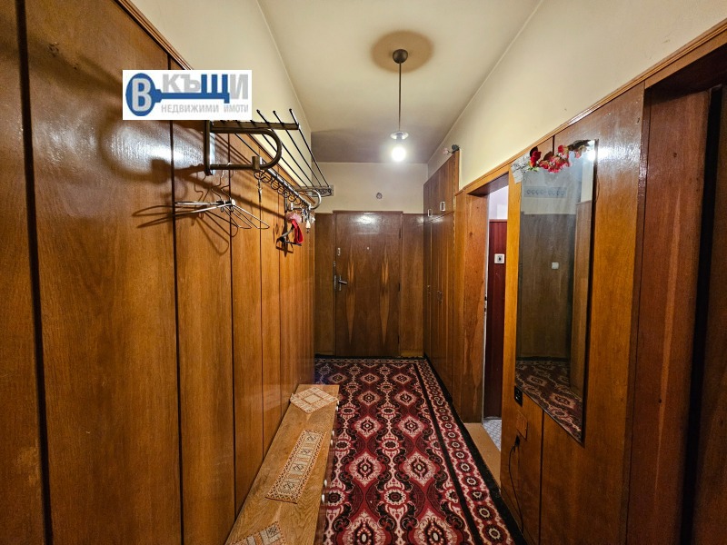 Продава 4-СТАЕН, гр. Велико Търново, Акация, снимка 2 - Апартаменти - 52386058