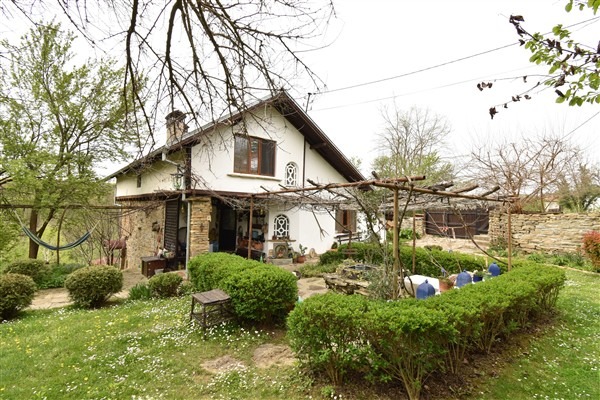 Продава  Къща, област Габрово, с. Катранджии •  175 000 EUR • ID 61821770 — holmes.bg - [1] 