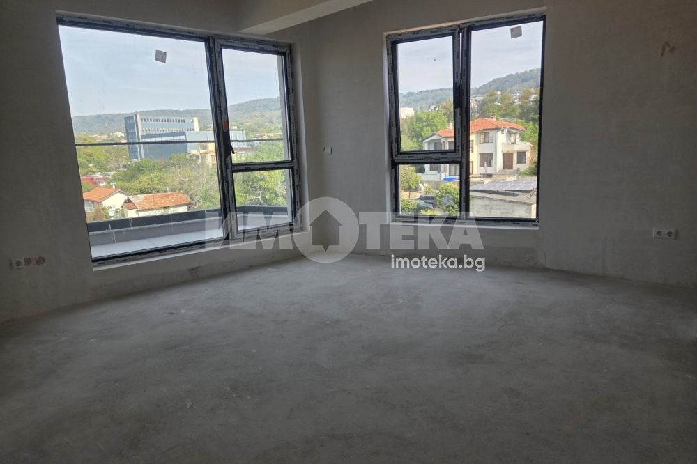 Продава 3-СТАЕН, гр. Варна, Левски 1