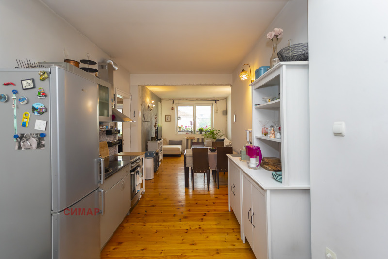 De vânzare  2 dormitoare Sofia , Țentâr , 67 mp | 49672672 - imagine [2]