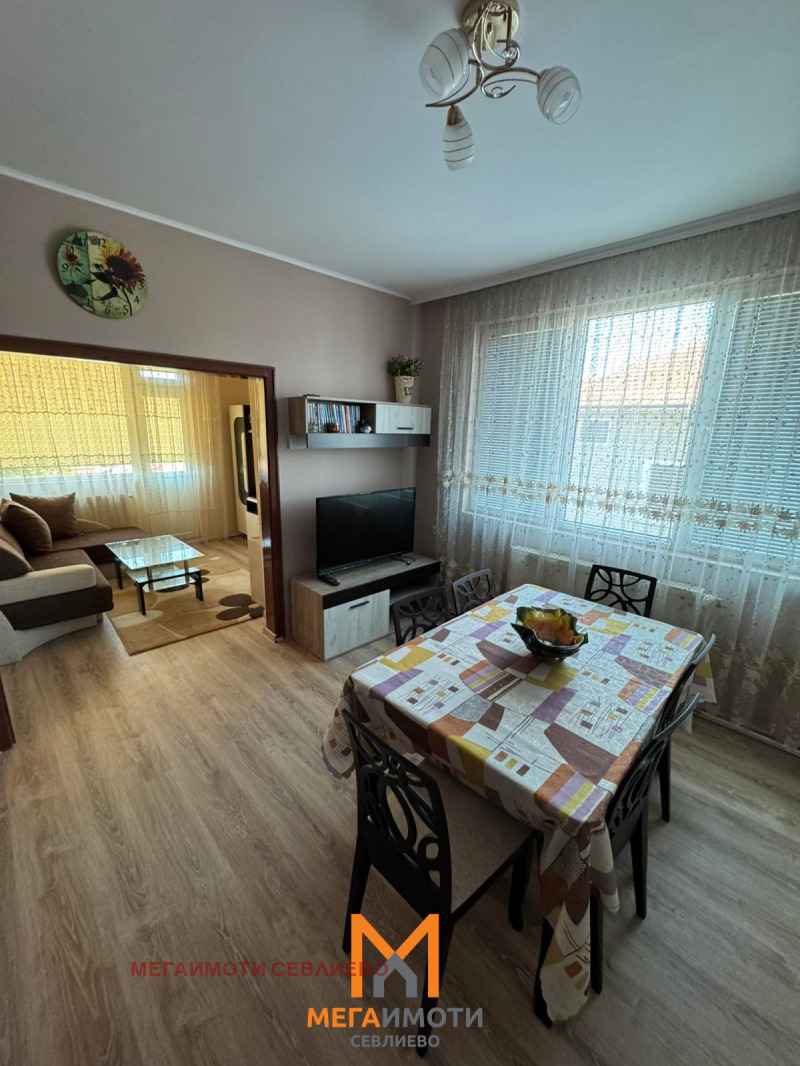 Продава  3-стаен област Габрово , гр. Севлиево , 106 кв.м | 81928643