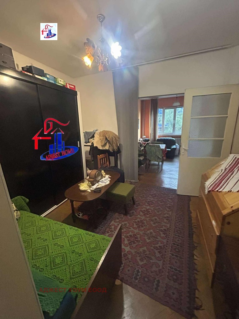Myytävänä  2 makuuhuonetta Šumen , Voenno utšilište , 75 neliömetriä | 22136169 - kuva [4]