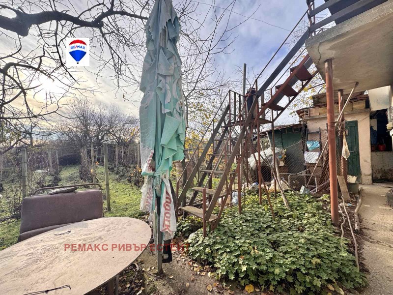 Продава ВИЛА, гр. Русе, Долапите, снимка 10 - Вили - 52576334