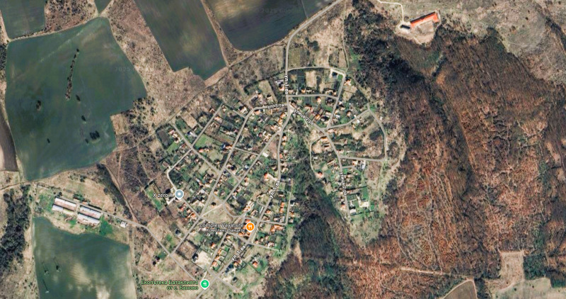 Eladó  Cselekmény régió Várna , Banovo , 1200 négyzetméter | 30661784