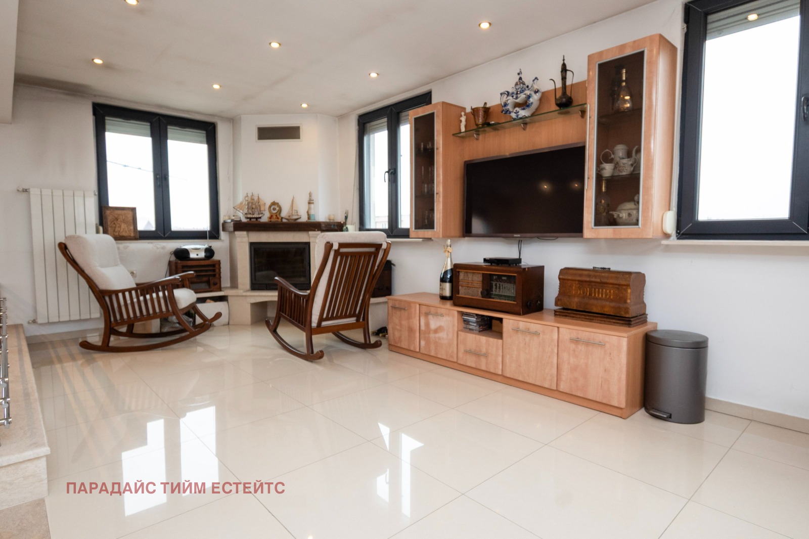 Продава МНОГОСТАЕН, гр. София, Център, снимка 2 - Апартаменти - 53409947