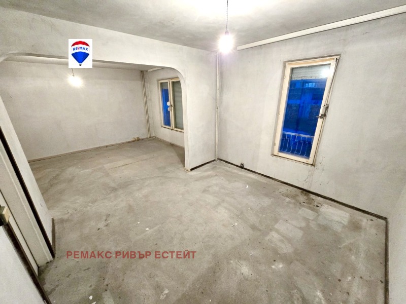 Продава 3-СТАЕН в град Русе, Дружба 3 - 95 кв.м / 92 900 € » 181 696.61 лв., РЕМАКС РИВЪР ЕСТЕЙТ