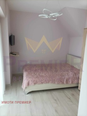 1 dormitorio Pobeda, Varna 4