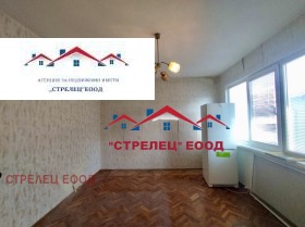 3-стаен град Добрич, Център 6