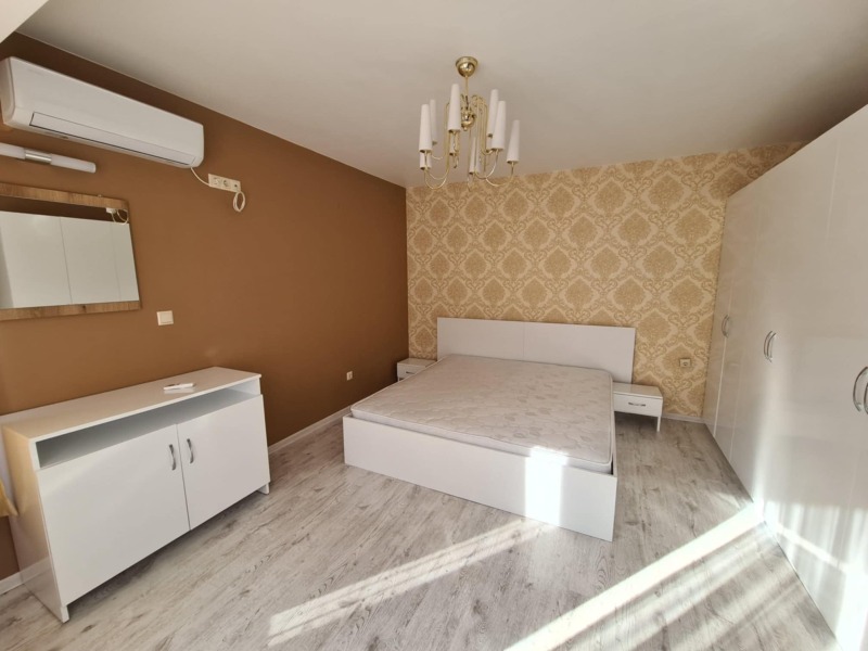Продава  3-стаен град Хасково , Воеводски , 100 кв.м | 15898625 - изображение [4]