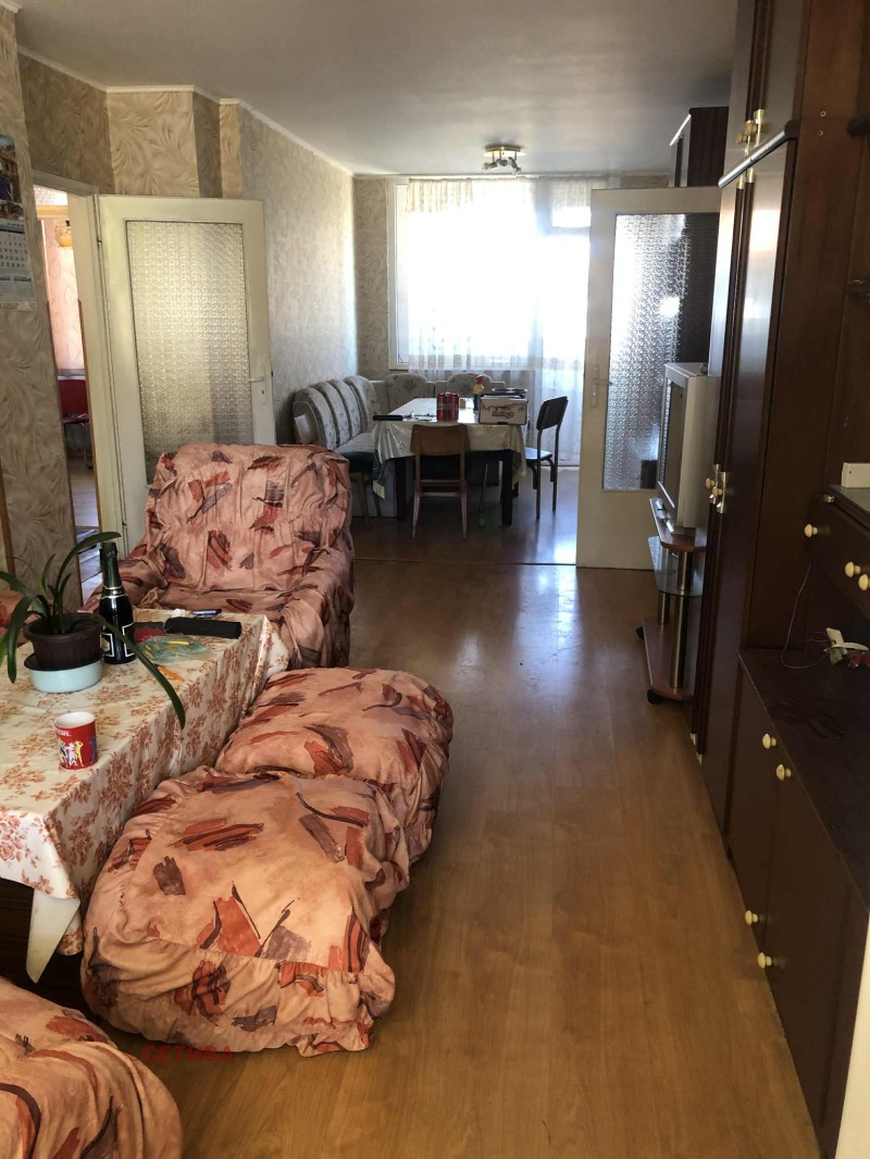 In vendita  2 camere da letto Kiustendil , Nikola Vagarov , 90 mq | 24605617