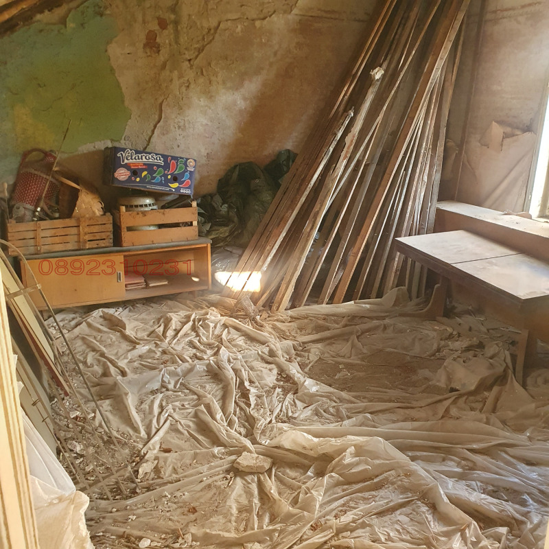 Продава ЕТАЖ ОТ КЪЩА, гр. Кюстендил, Център, снимка 7 - Етаж от къща - 52960879