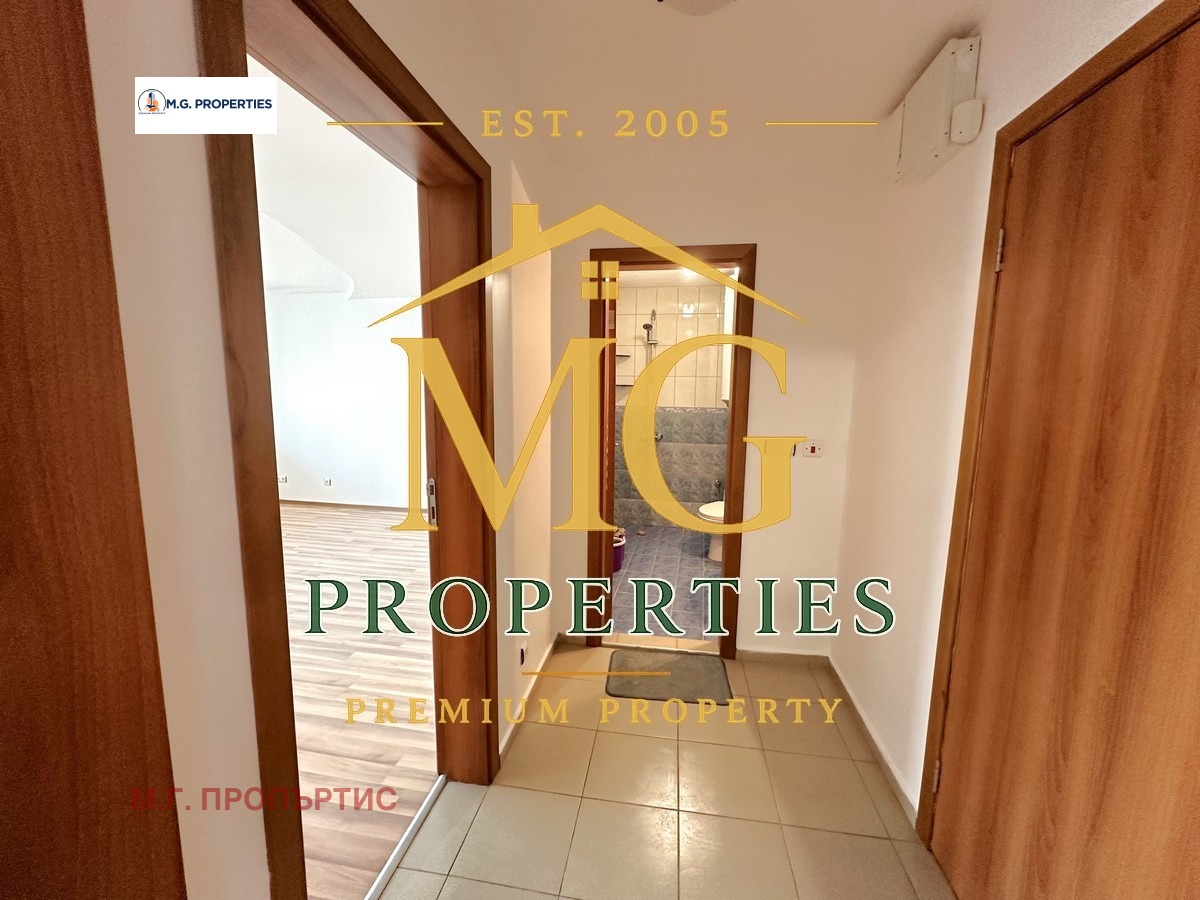 Продава 4-СТАЕН, гр. Добрич, Център, снимка 13 - Апартаменти - 47031177