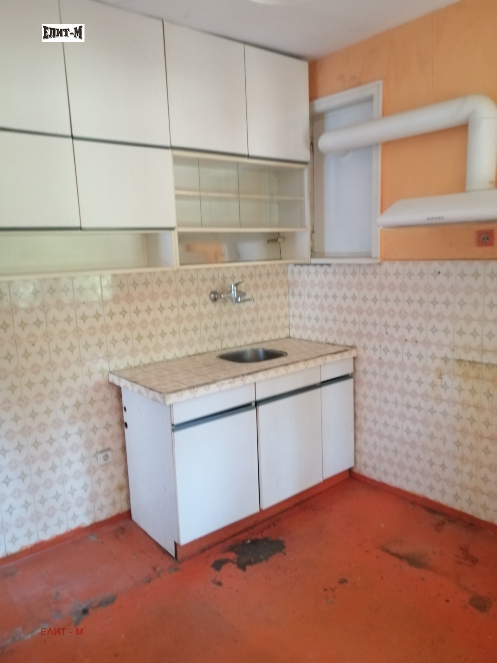 Продава ЕТАЖ ОТ КЪЩА, гр. Плевен, 9-ти квартал