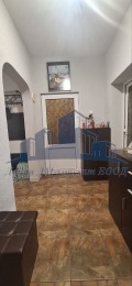 Продава ЕТАЖ ОТ КЪЩА, град Шумен, Гривица • 299000 лв. / 152876.27 € • 43638598 8