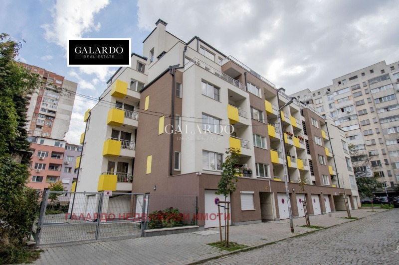 Продаја  1 спаваћа соба Софија , Центар , 94 м2 | 30271561