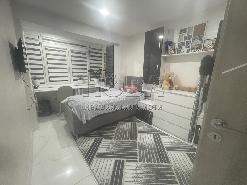 Продава МНОГОСТАЕН, гр. Русе, Широк център, снимка 6 - Апартаменти - 53008204