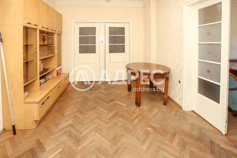 Продава 3-СТАЕН, гр. София, Център, снимка 3 - Апартаменти - 54354040